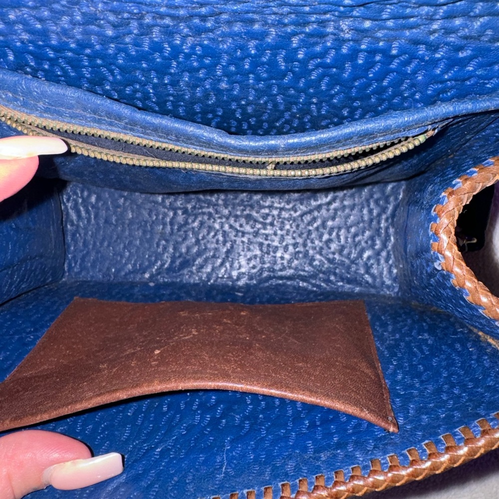 Vintage Brown Leather Embossed Bag - Picture 4 of 5